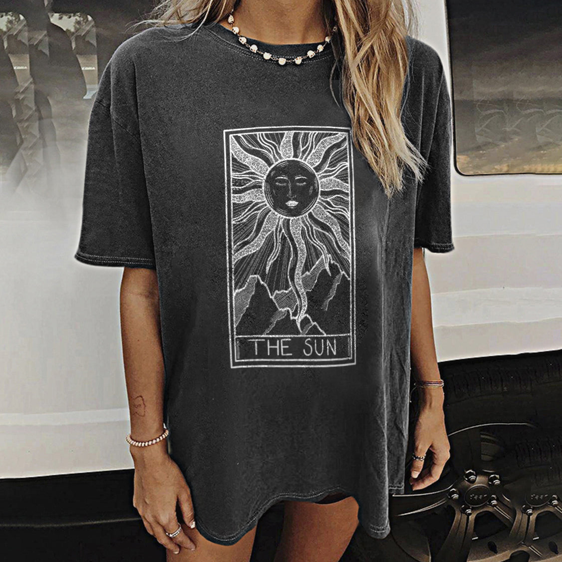 Neojana Sun Mountain Print Designer T-Shirt - chicyea