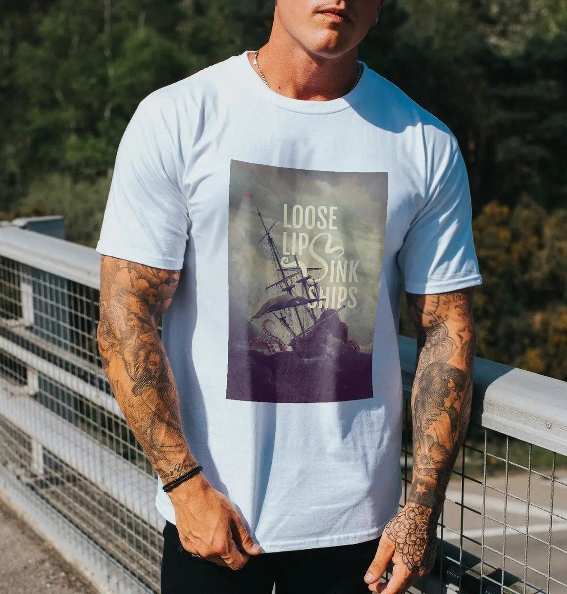 Loose Lips Sink Ships Printed Men's T-shirt
