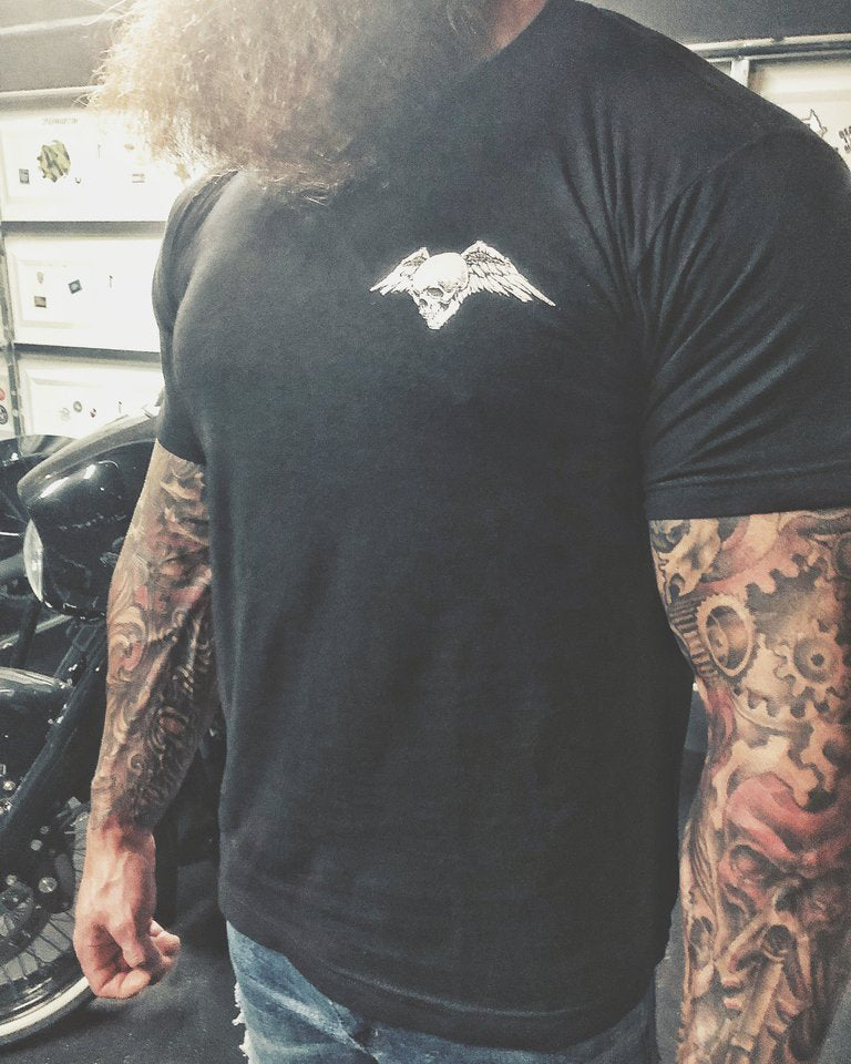Livereid Black Wings Skull Print Crew Neck T-Shirt - chicyea