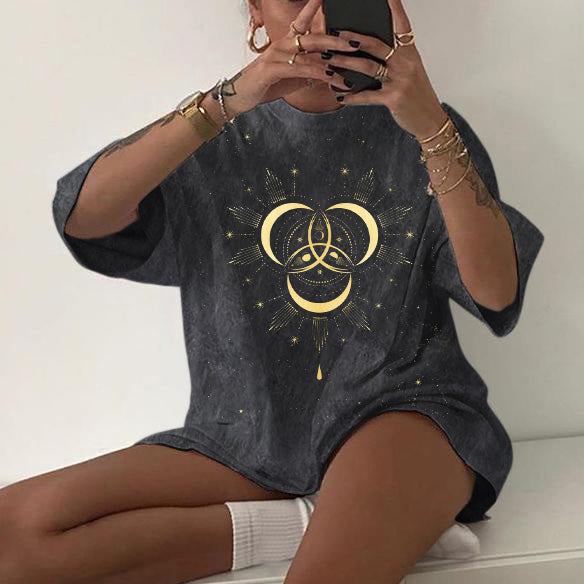 Neojana Stylish Casual Moon Print Plus T-Shirt - chicyea