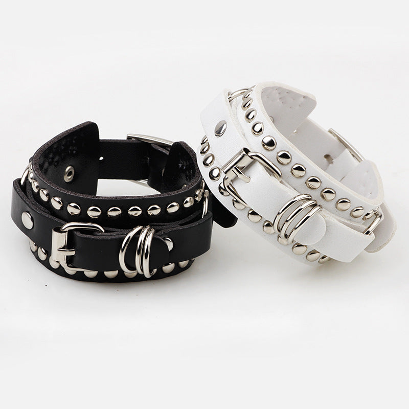 Minnieskull Fashion Punk Rivet Cool Bracelet - chicyea
