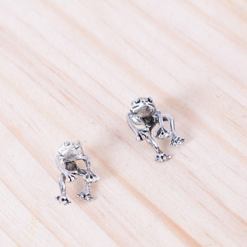 Retro Funny Frog Women Earrings - chicyea