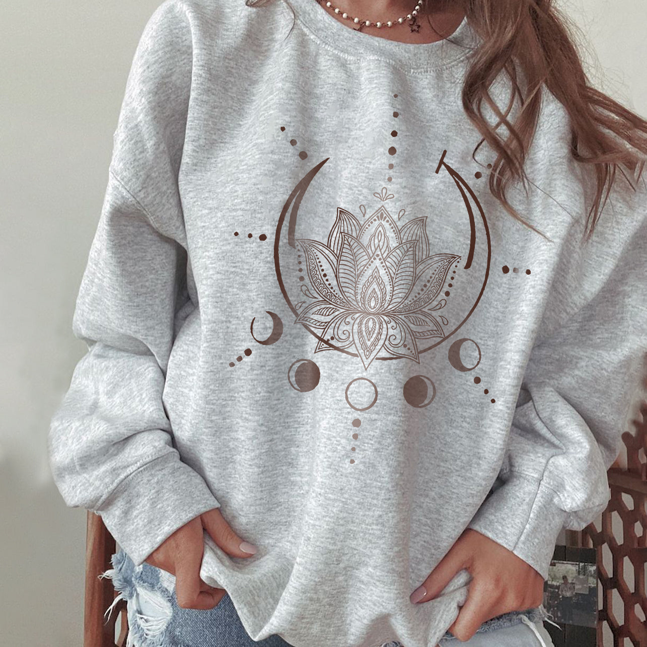 Neojana Vintage Lotus Moon Print Sweatshirt - chicyea