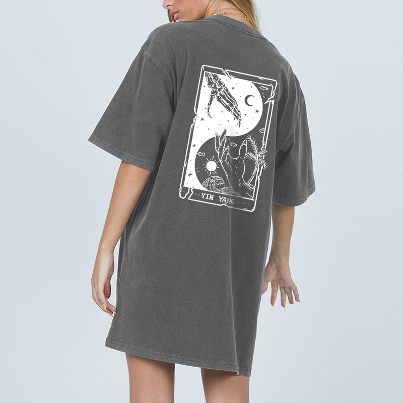 Minnieskull Yin Yang Skull Hands Printed Casual Plus T-Shirt - chicyea