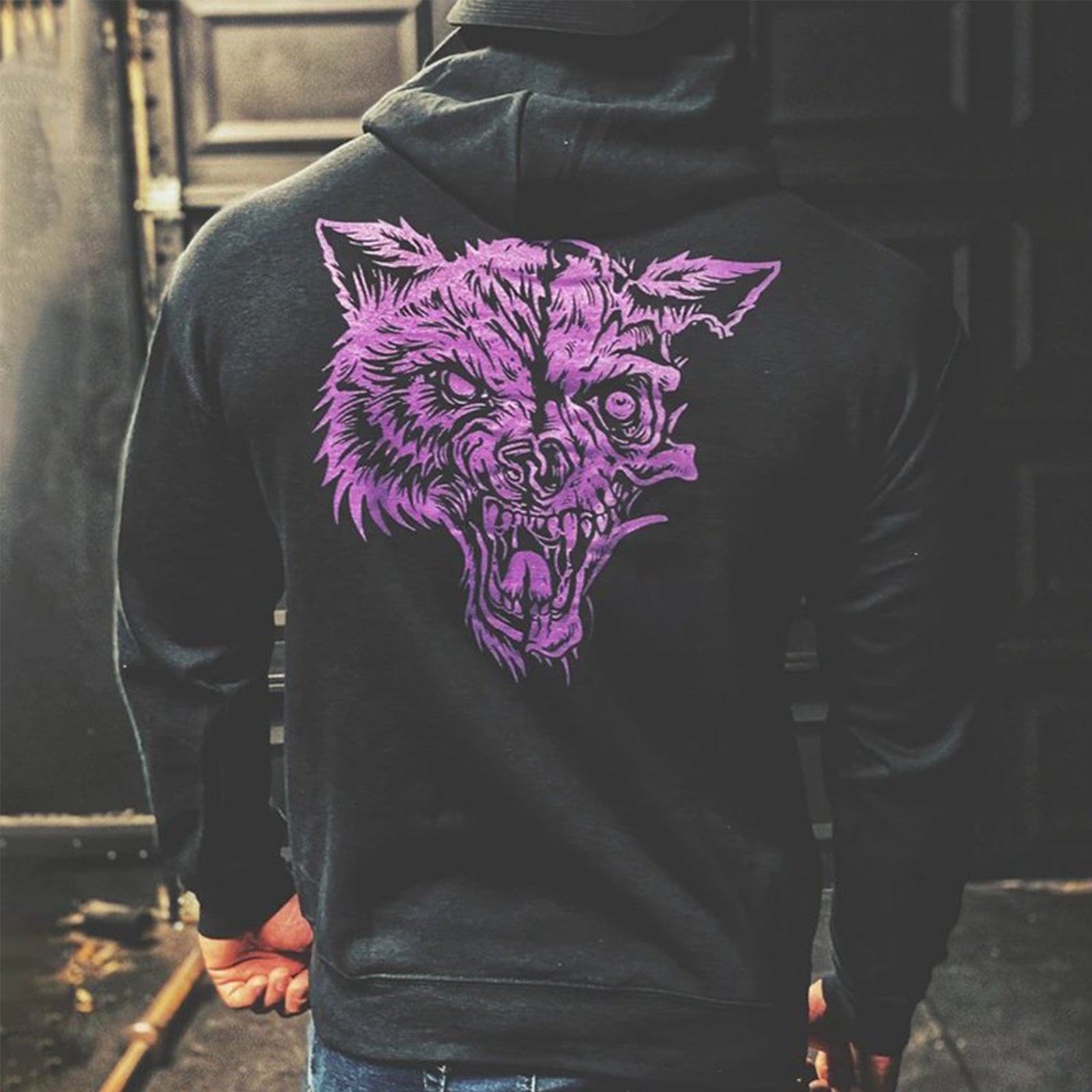 Livereid Animals Wolf Print Hoodie - chicyea