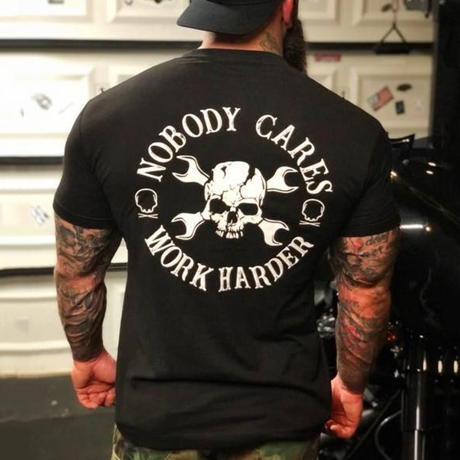 Livereid Black Skull Wrench Crewneck Printed T-Shirt - chicyea