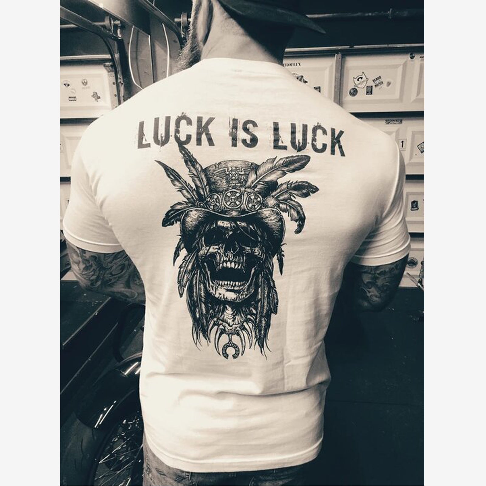 Livereid Black Chief Skull Print T-Shirt - chicyea