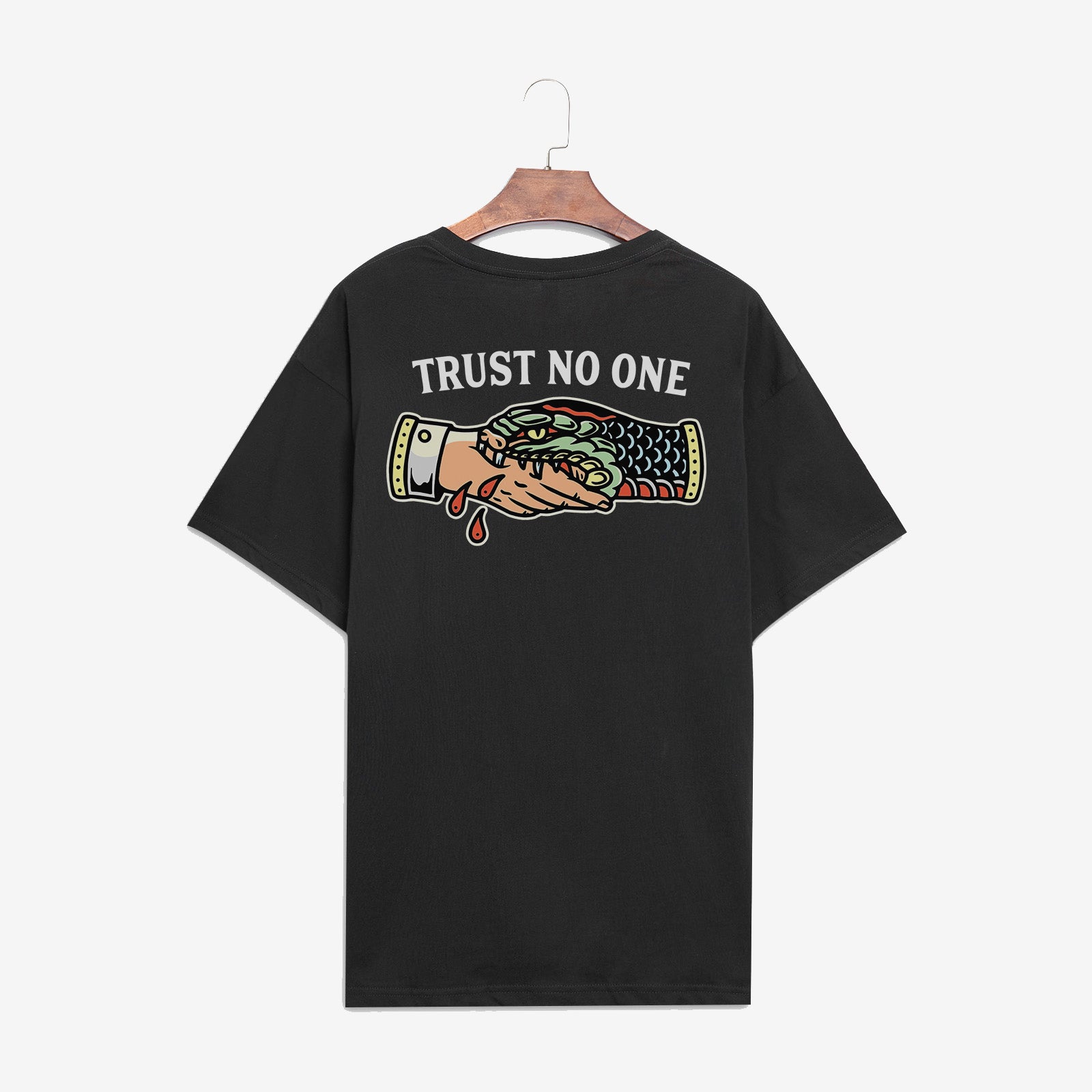 Minnieskull Designer Trust No One Printed T-Shirt - chicyea