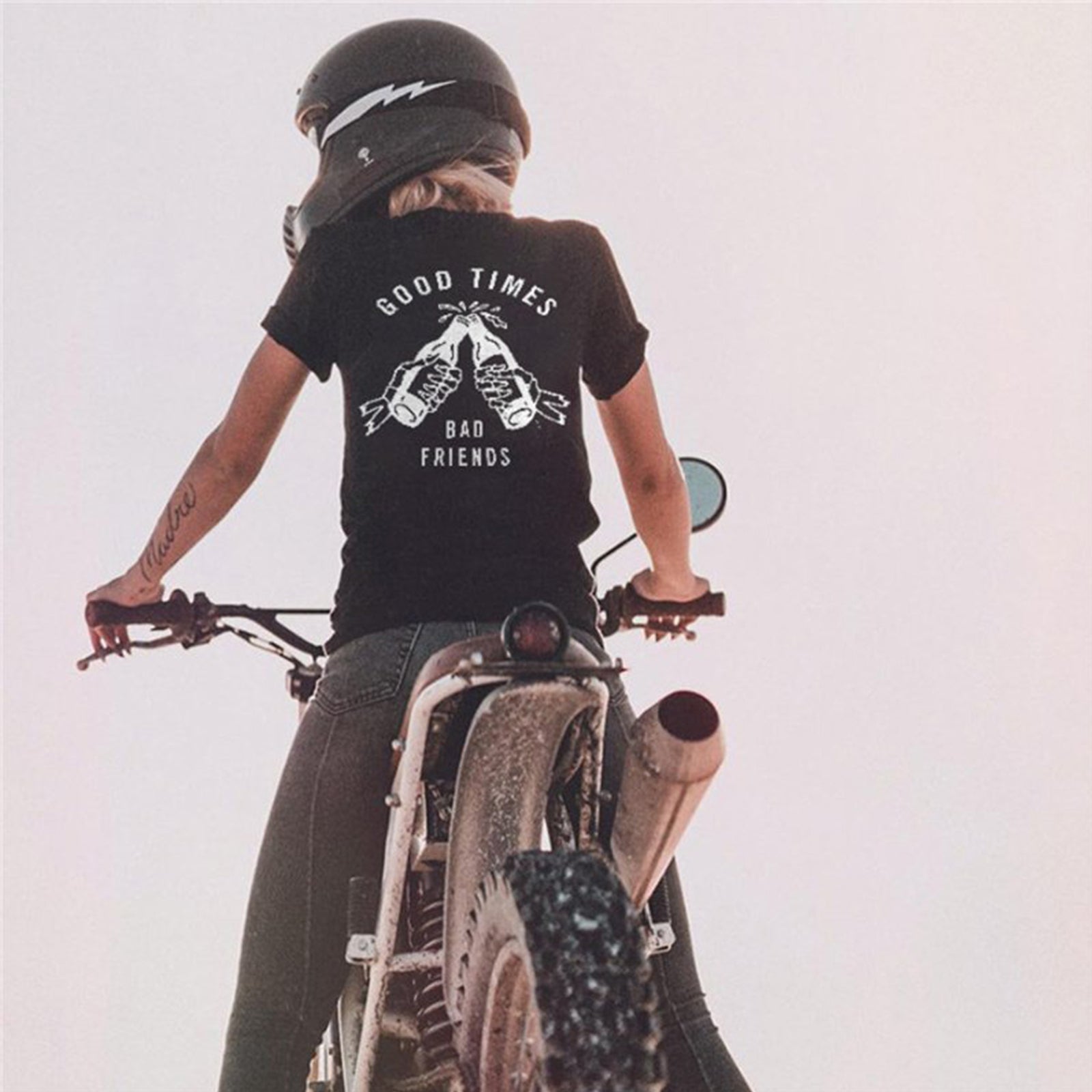Minnieskull Good Times Bad Friends Printed Black T-Shirt - chicyea