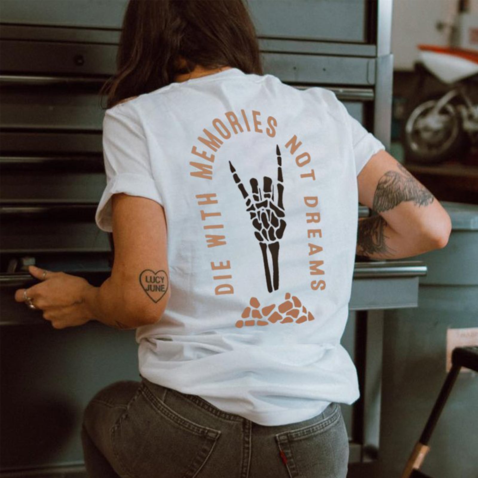 Minnieskull Die With Memories Not Dreams Printed T-Shirt - chicyea