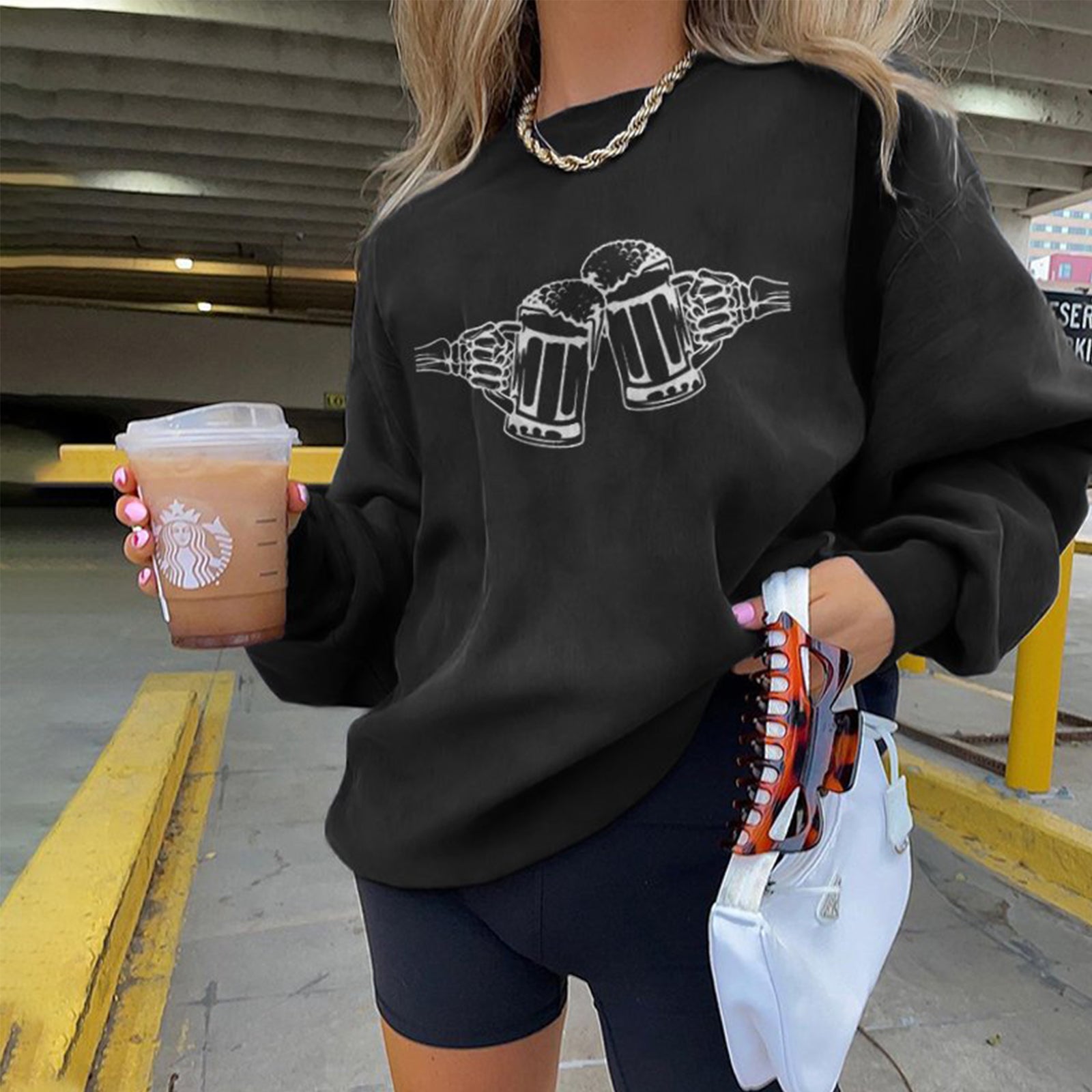Minnieskull Skeleton Hands Clink Beers Printed Women Casual Sweatshirt - chicyea