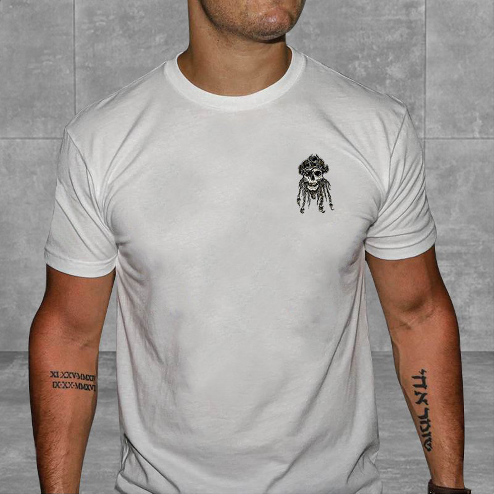 Livereid Black Pirates Of The Caribbean Skull Print T-Shirt - chicyea