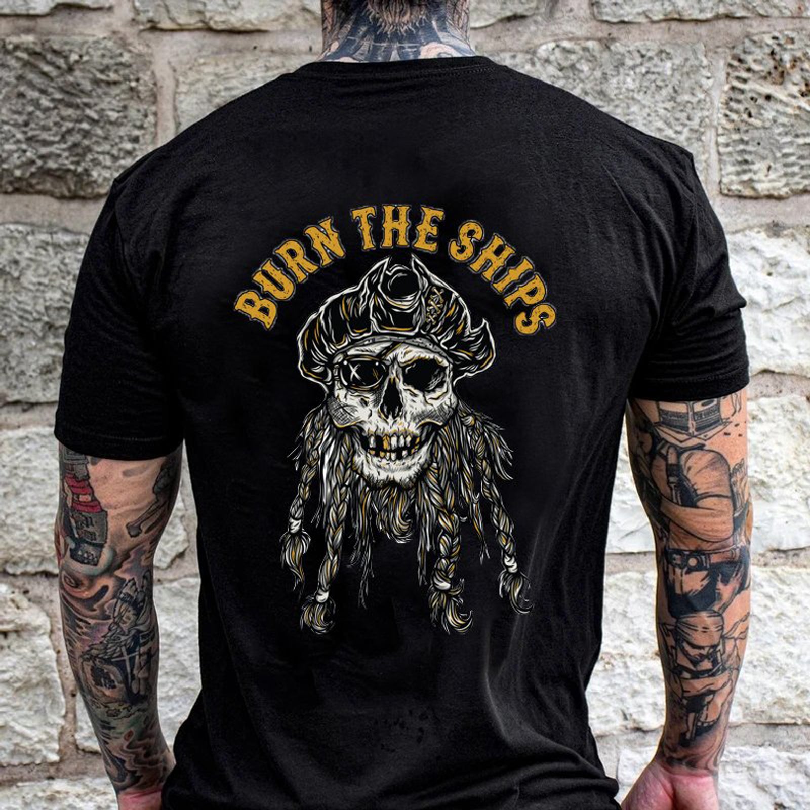 Livereid Black Pirates Of The Caribbean Skull Print T-Shirt - chicyea