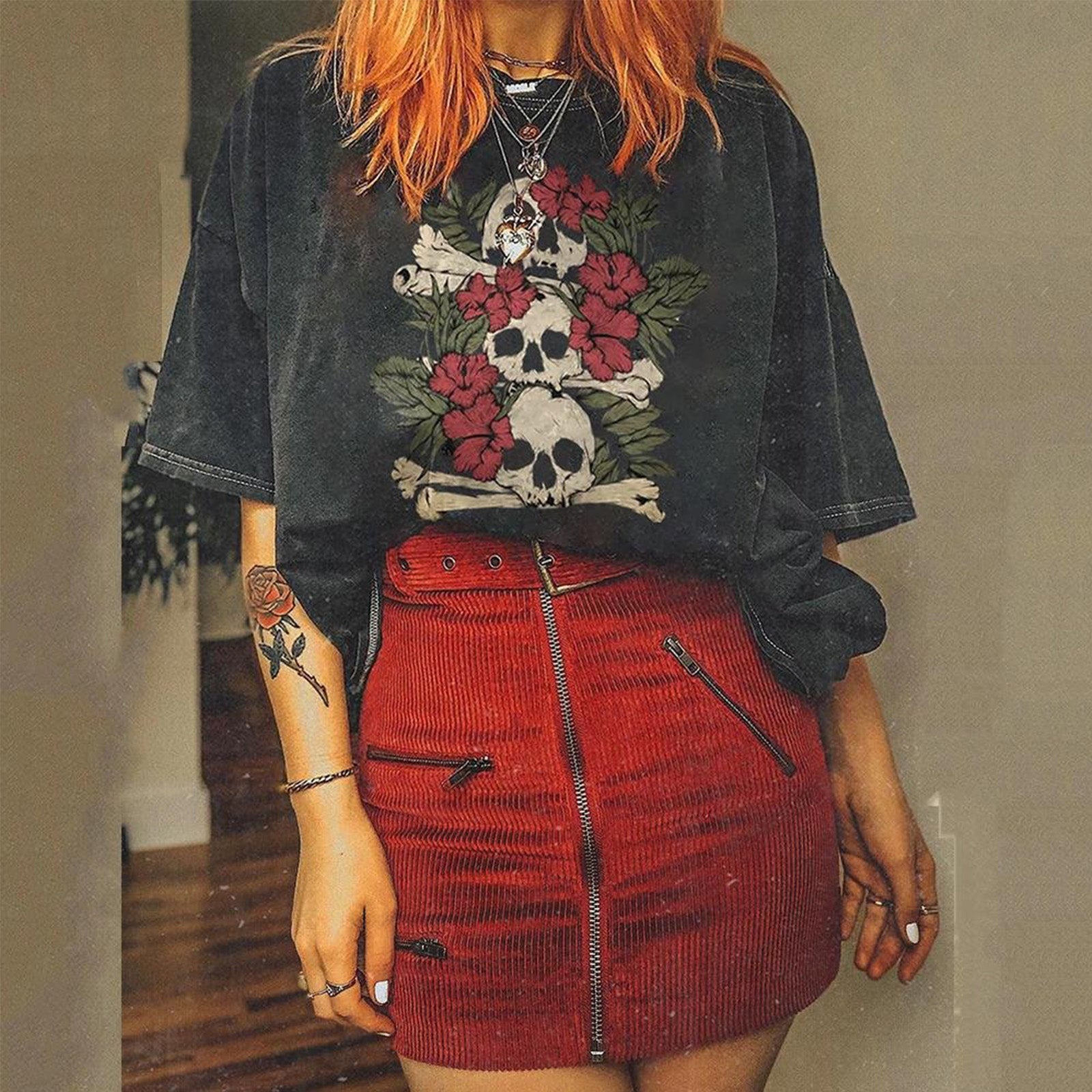 Minnieskull Skulls Flowers Short Sleeves Designer T-Shirt - chicyea