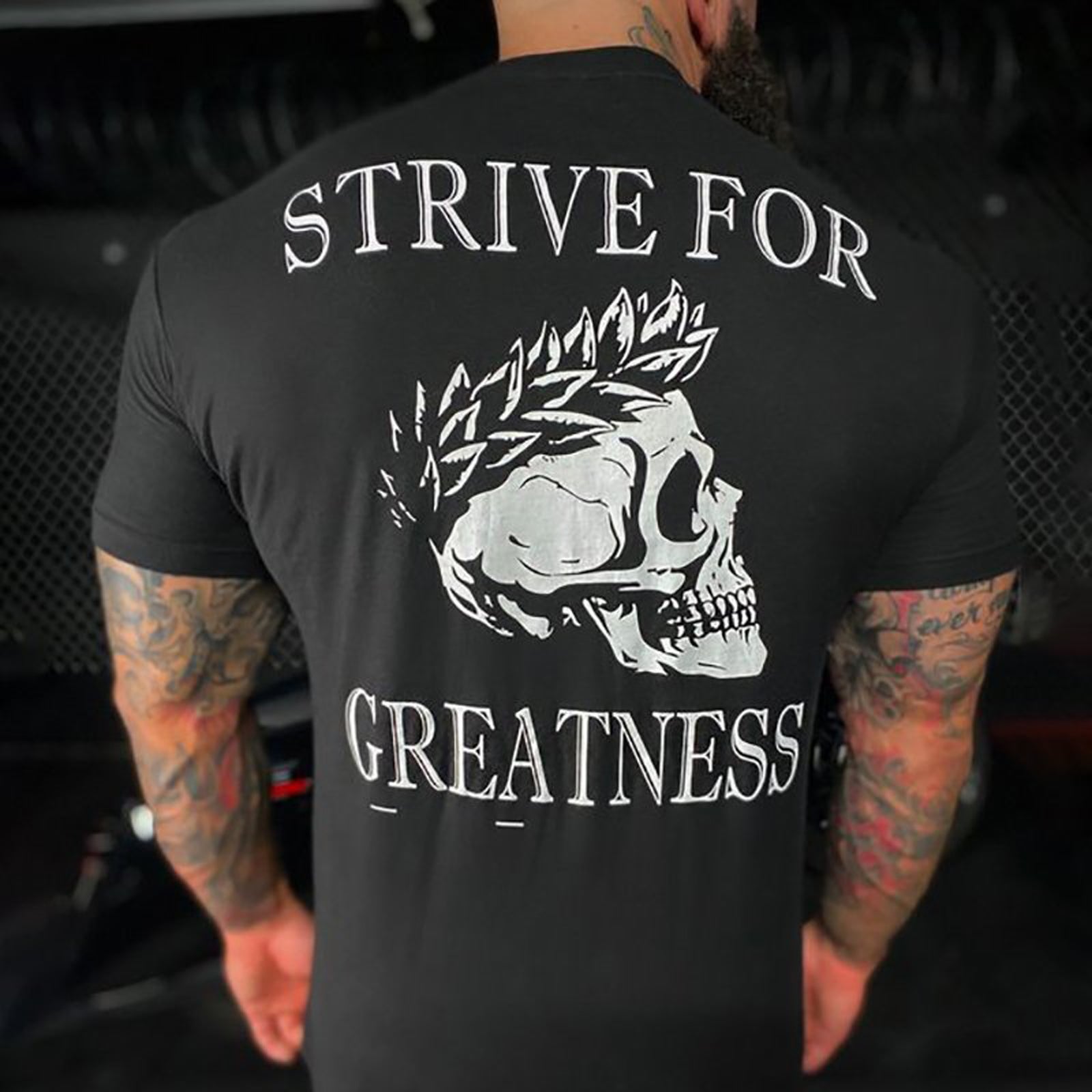 Livereid Black Strive For Greatness Skull T-Shirt - chicyea