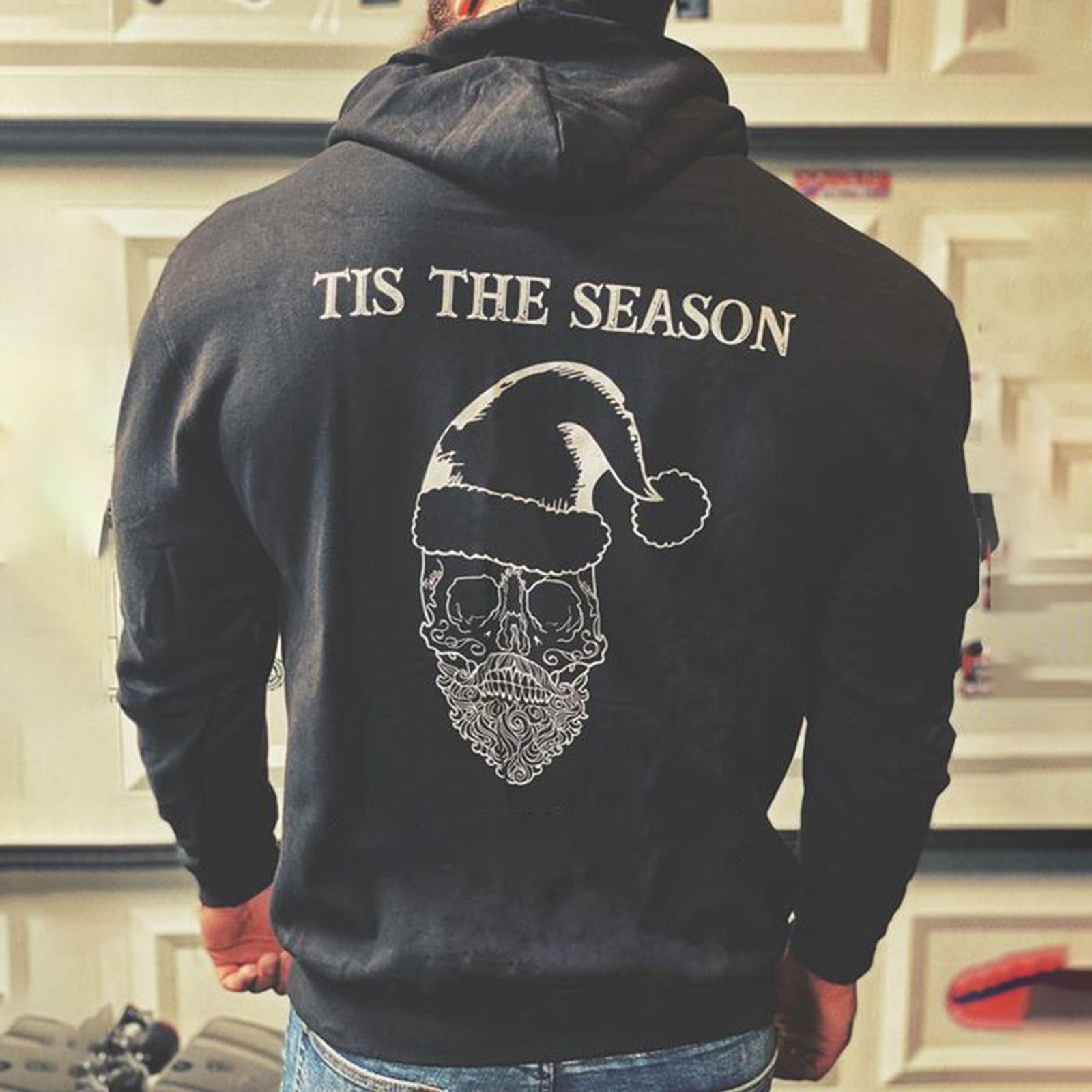Livereid Black Tis The Season Santa Print Hoodie - chicyea
