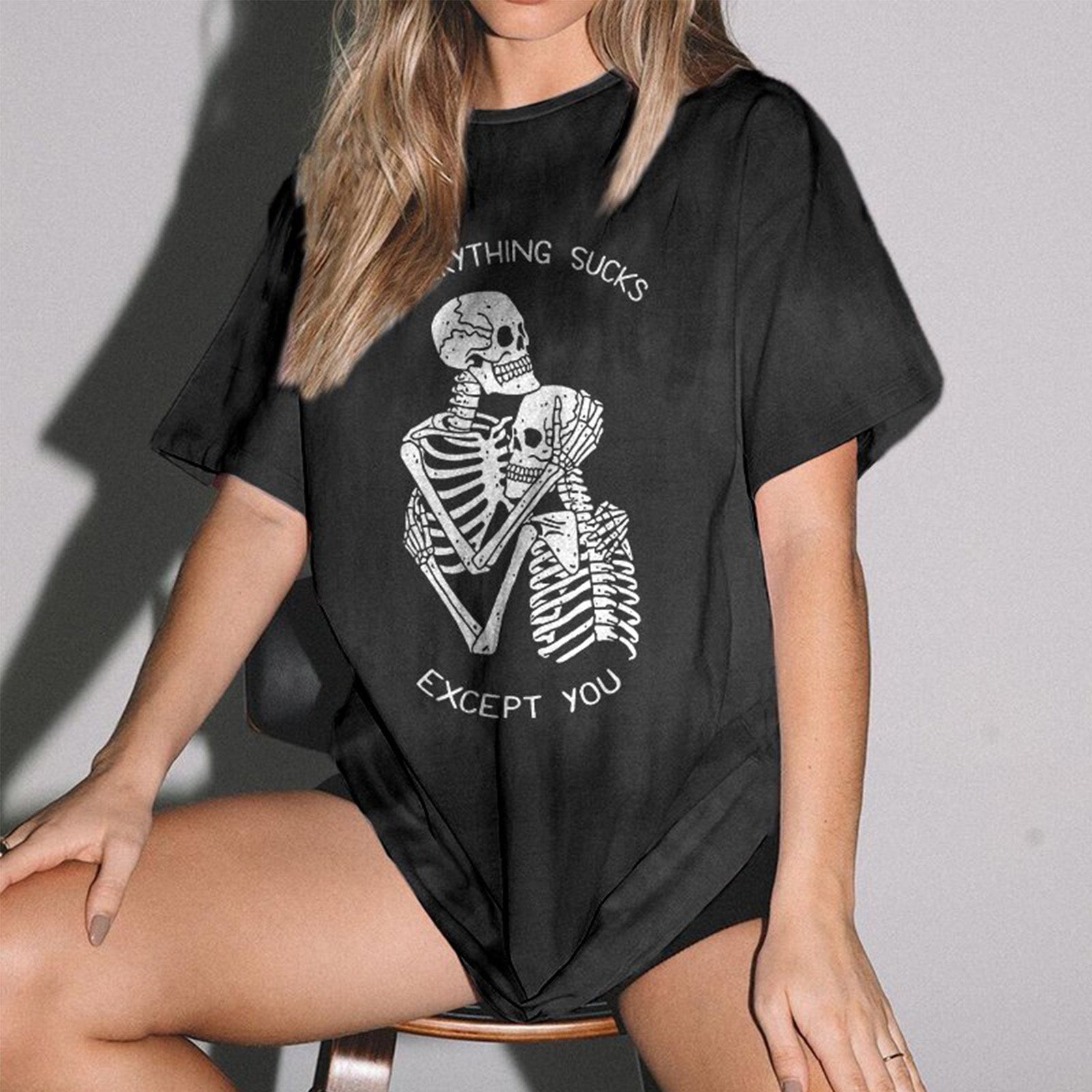 Minnieskull Everything Sucks Except You Skull Print Women T-Shirt - chicyea