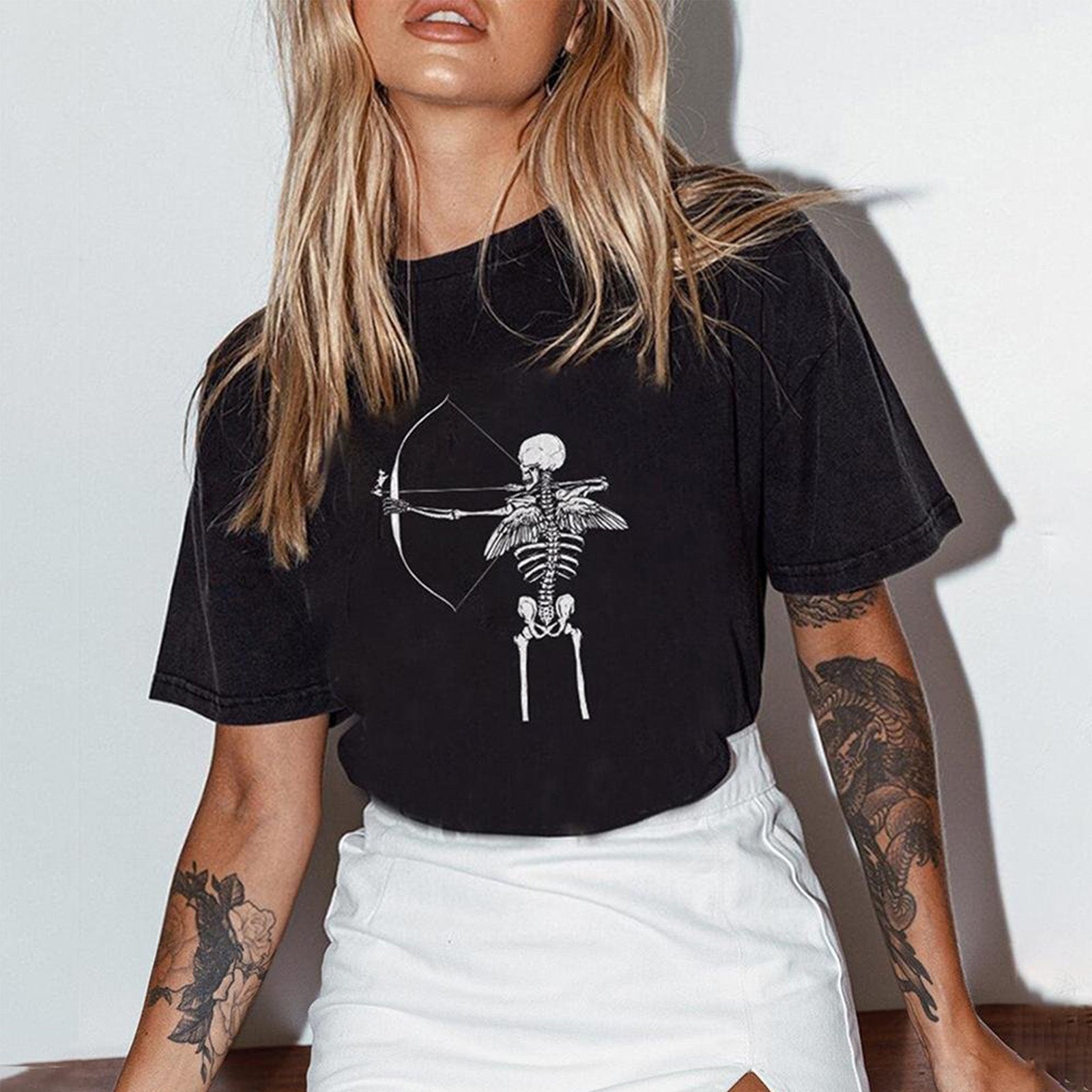 Minnieskull Archery Skull Skull Print Women T-Shirt - chicyea