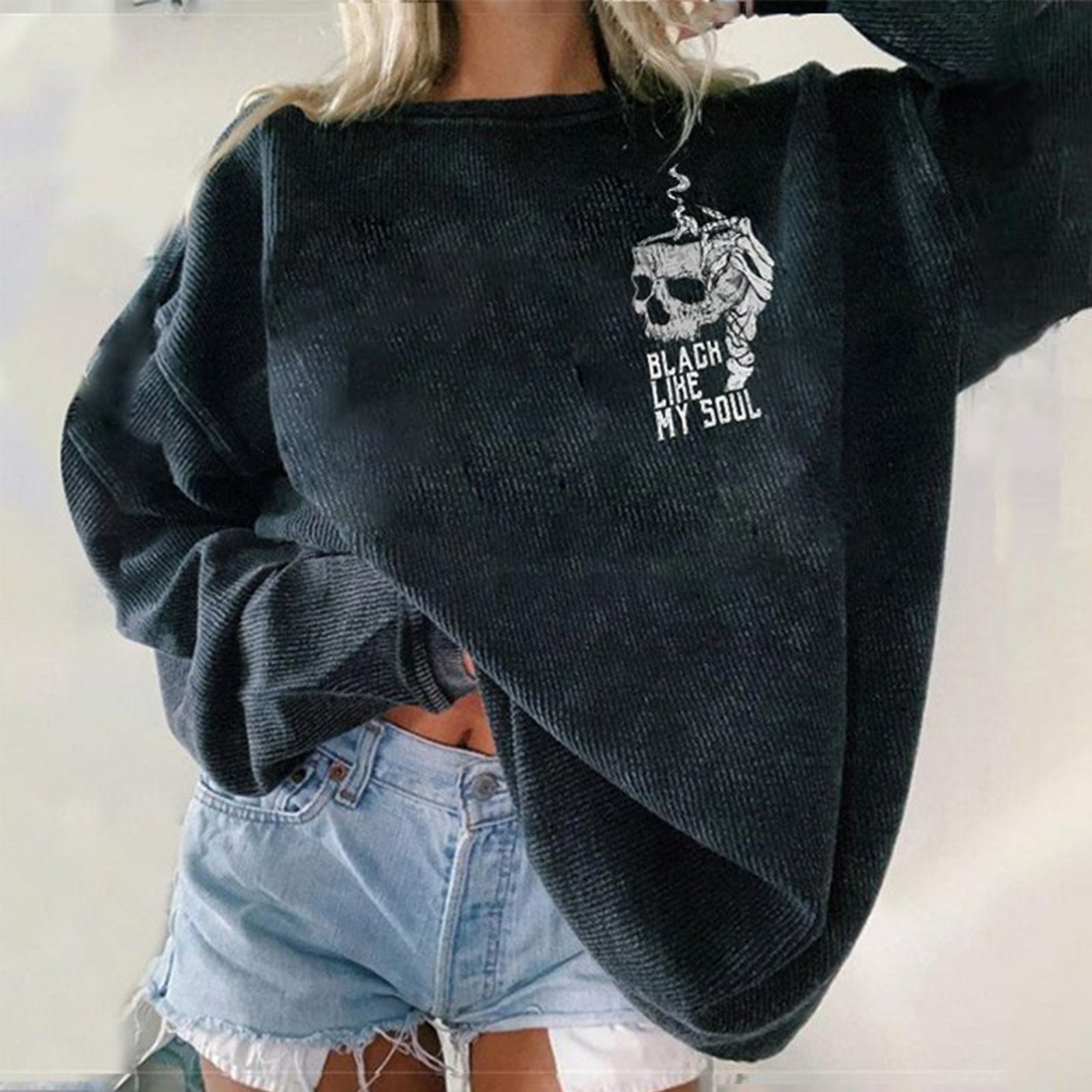 Minnieskull Cool Black Skull Printed Sweatshirt - chicyea