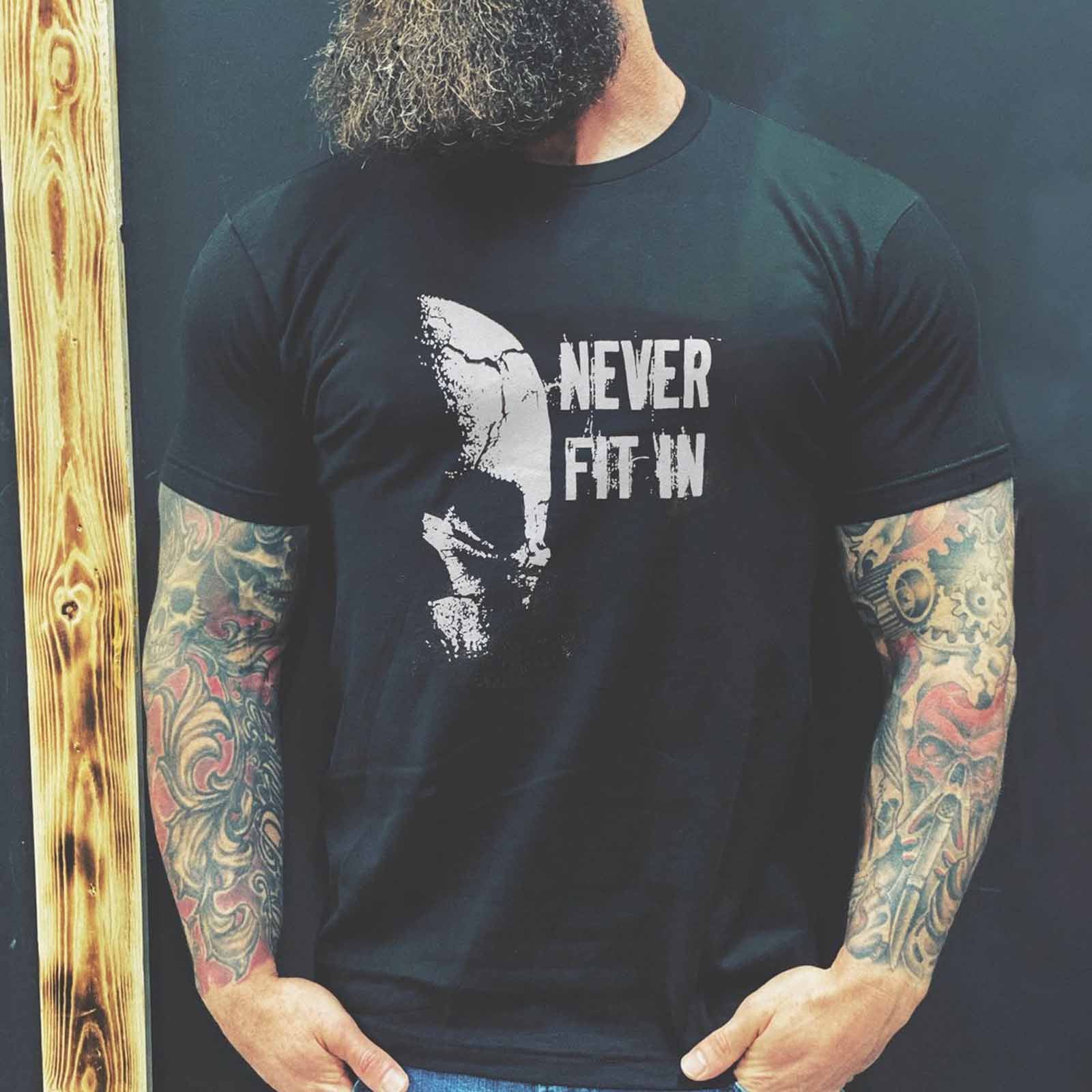 Livereid Never Fit In Skull Letter T-Shirt - chicyea