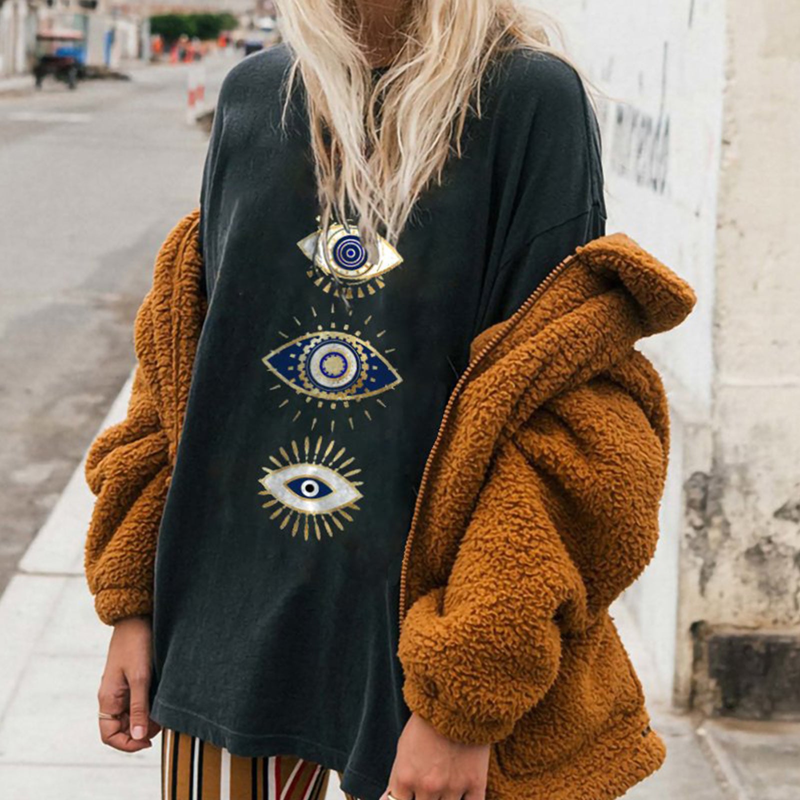 Neojana Ladies Evil Eye Print Plus T-Shirt - chicyea