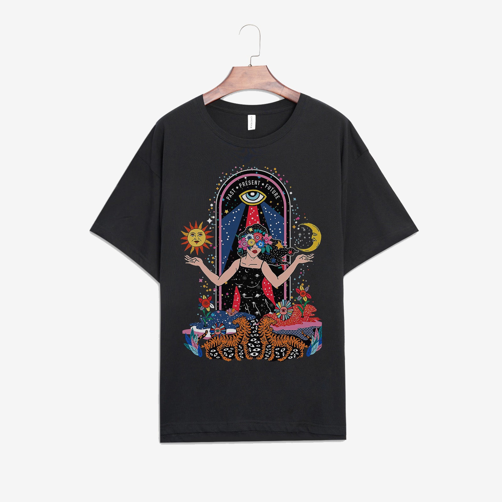 Neojana Animal Moon Sun Print Plus T-Shirt - Chicyea